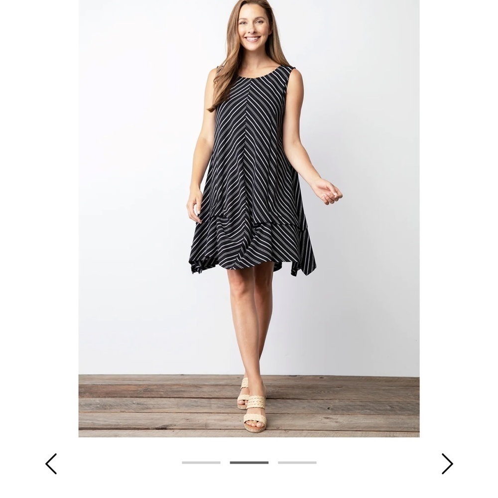 Habitat Paris Dress – Black & White Chevron Stripes – Size Small – NWT